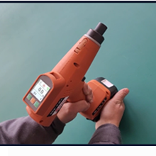 巴西聯邦共和國進口商訂制Motive掃碼鋰電定扭槍和無線機電扭力扳手